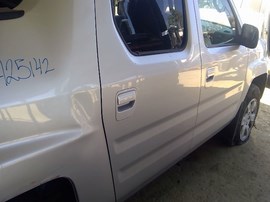 2006 HONDA RIDGELINE, SILVER, RTL, 3.5L, AT, 4WD,  A25142